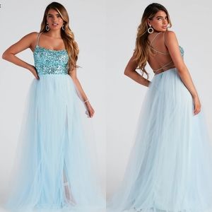 NEW Windsor Sequin Ball Gown - Color: Sea Foam, Sz Medium
